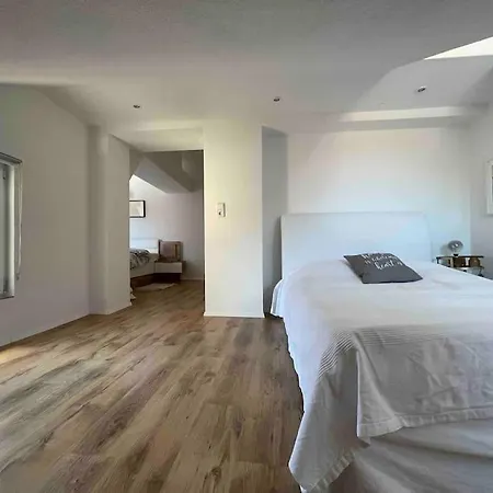 Apartment Ferienwohnung In Der Altstadt „storchennest“ *